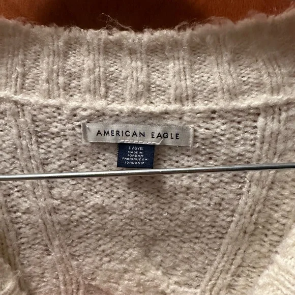 American Eagle Off-White Knit Sweater - Picture 2 of 3